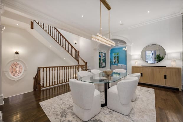 The Power of First Impressions, Fine Art for Real Estate Staging