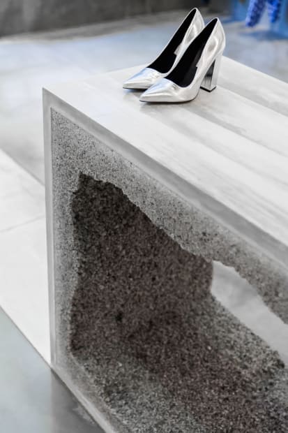 STELLA MCCARTNEY / PALO ALTO Displayed at Stella McCartney in Palo Alto, Mastrangelo's consoles and sofa are designed to integrate...