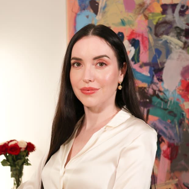 Лія Снісаренко, Викладачка курсу