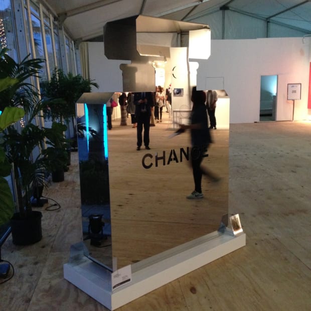 Tush Magazin – Change, Chanel Projekt