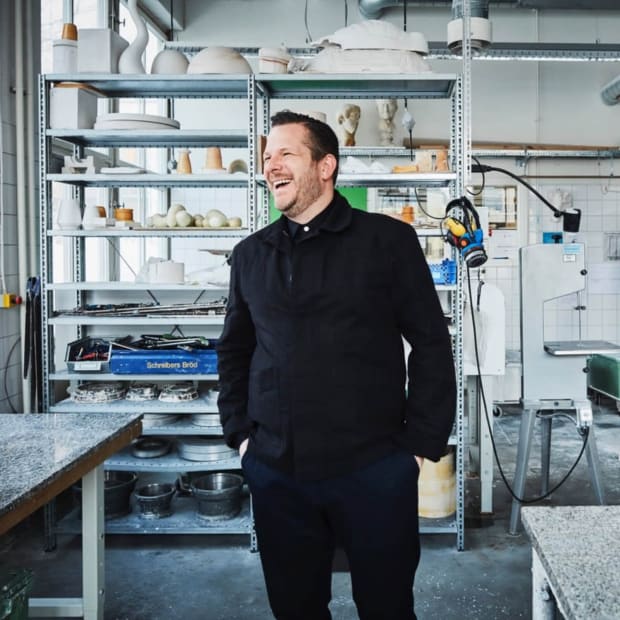 UK-born Matt Smith is well known for his site-specific work in museums, galleries and historic houses. Using clay, textiles and...