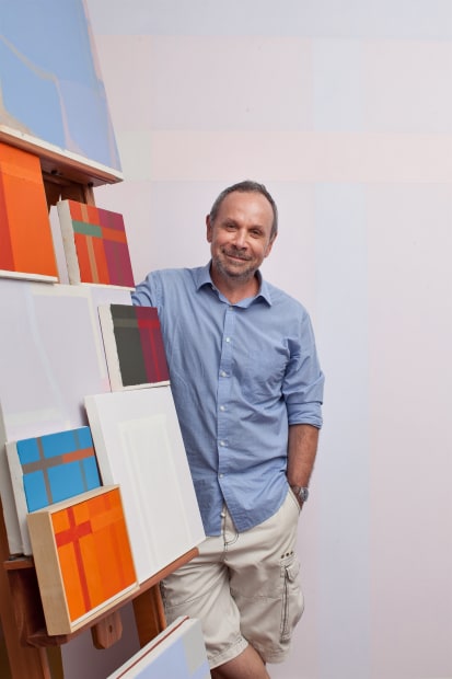 A painter, draftsman and engraver, Paulo Pasta seeks to build a temporality in painting. The colors and forms in his...