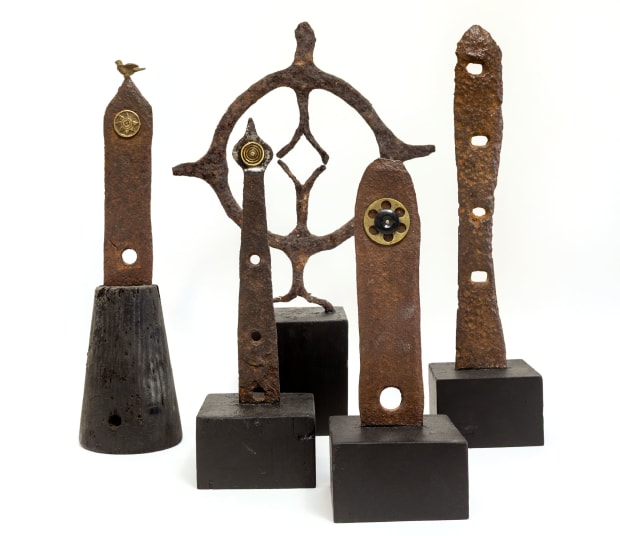 Rice refuses to abandon his attachment to the countryside and to the past. He admits his empathy with the past...