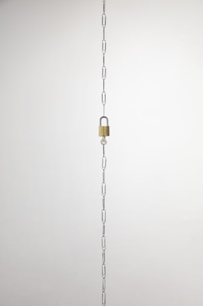 50 cm, 2018 Clips, padlock, keys Variable dimensions