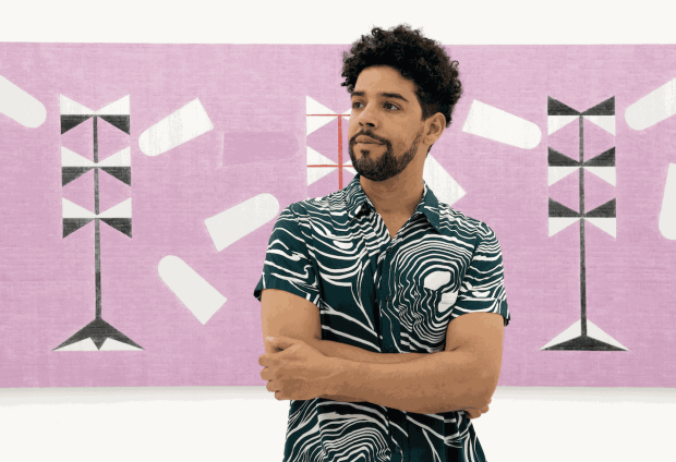 André Ricardo's compositions present a broad repertoire of images from his childhood that merge with its landscape and reflect itself...