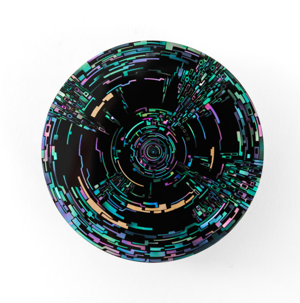 Inlaid mother-of-pearl replaces stone walls, reimagining the Roman architecture in the context of lacquer.