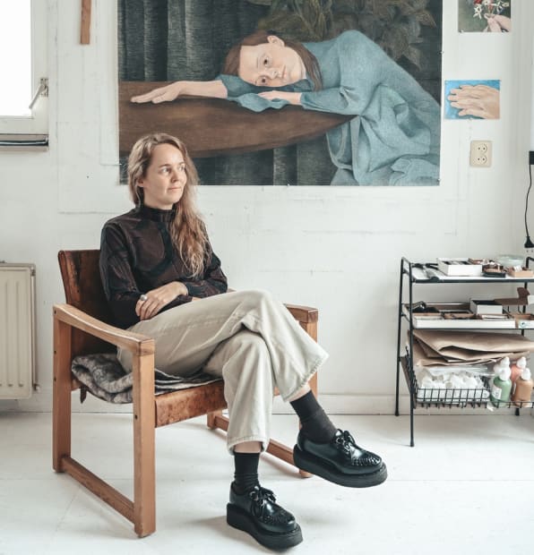 Maeve van Klaveren (b. 1977) lives and works in Utrecht. Her work is figurative. Van Klaveren is intrigued by the...