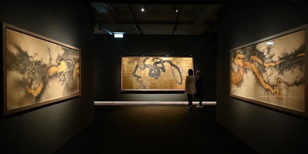With a dynamic network consisting of a highly-regarded art gallery, consultancy, publishing house, lithograph publisher and cultural foundation, over three...
