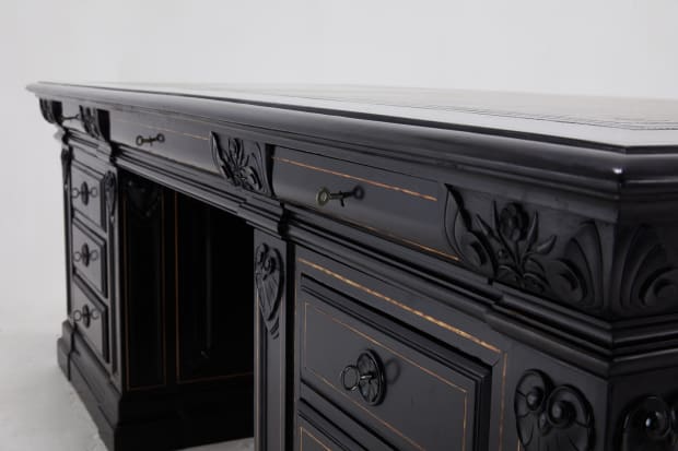 RAY AZOULAY OBSOLETE “Obsolete in Los Angeles has been buying beautiful antiques from Lee Wright Antiques for more than a...