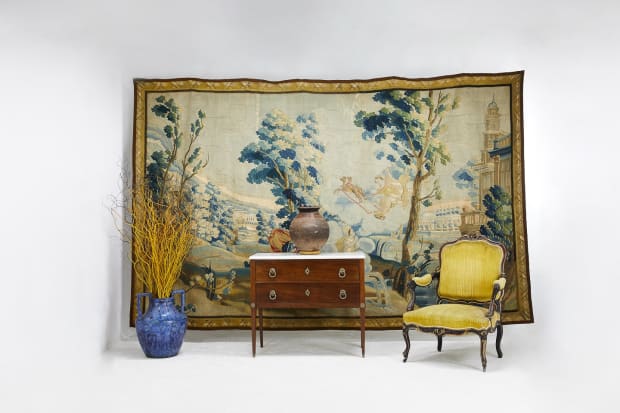 SUE TOWNSEND - PRIVATE CLIENT ORTIGA “After a lifetime of buying antiques for houses in different parts of the world,...