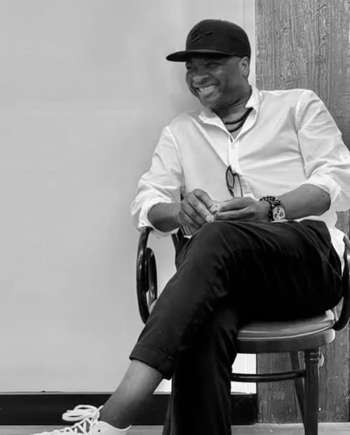 Moses Salihou is a Cameroonian artist based in Toronto. He explores the ideas of belonging and existence by creating work...