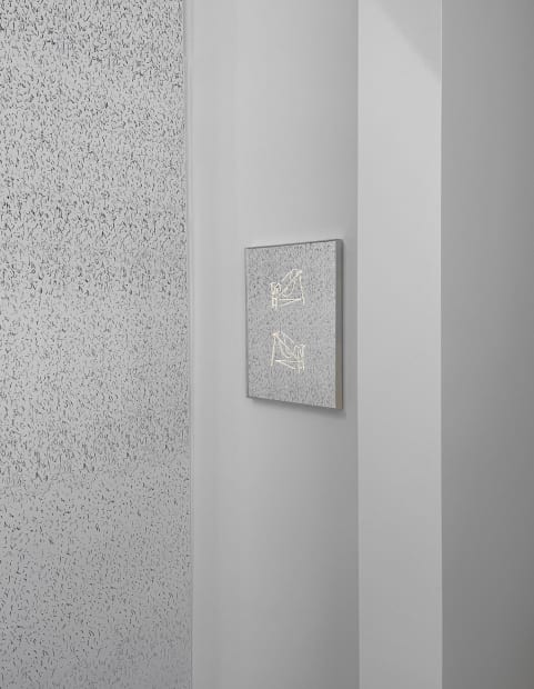 holding leaves (index) draws on the writing of Clarice Lispector, in particular Água Viva (‘living water’) and the attempts at...