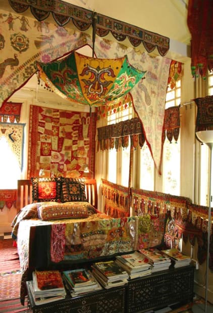 Singapore, Temenggong (2000 to 2004) Pacita's Studio in Singapore was idyllic, nestled away on the side of Mount Faber, surrounded...