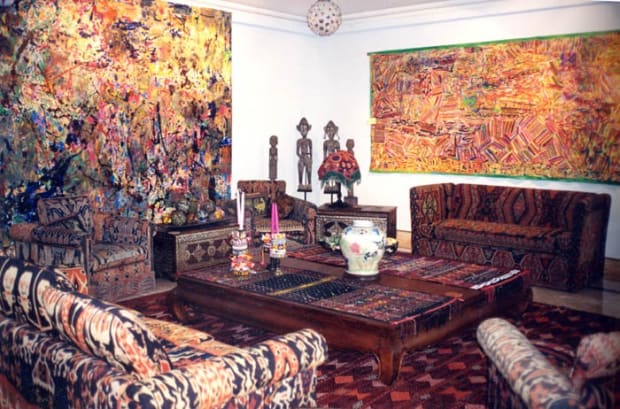 Jakarta, Pakubuwono (1998 to 2000) Pacita moved to her studio/home on Jalan Pakabuwono in Jakarta, Indonesia in 1998, just after...