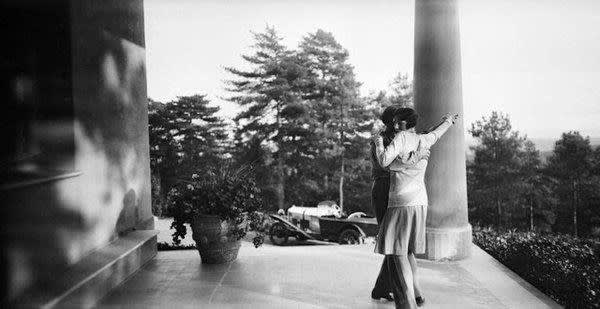 THE POWER OF PHOTOGRAPHY CDXXXIV, Bibi et le docteur Boucart Robinson, October 1926