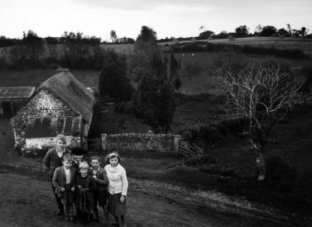 Paul Caponigro, Irish Children, 1967, printed later