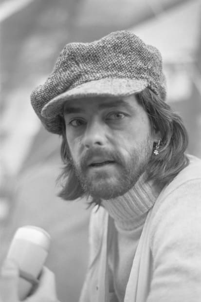 In the current social-political setting, in which movement is more limited than ever, and human bodies are restricted by physical...