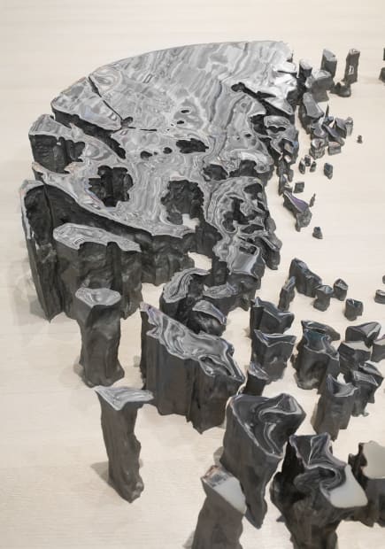 sze sculptural detail