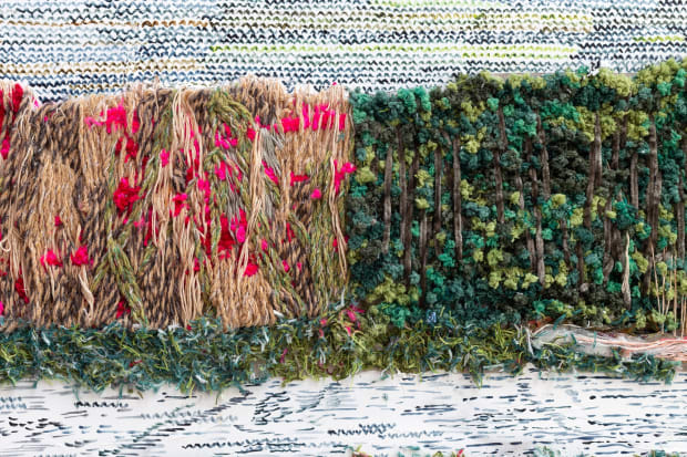 A técnica de Laura Villarosa é tão complexa quanto a própria natureza que ela retrata. Em suas obras, que flertam...