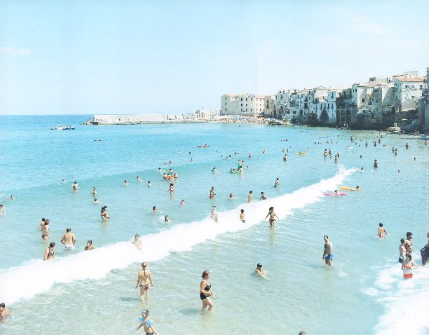 Massimo Vitali Céfalu Wave, Sicily (#3194) chromogenic print 60 x 72 inches
