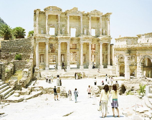 Massimo Vitali, Ephesus Library, Turkey (#3127), 2008-2009