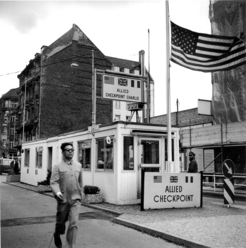 <span class="title">Checkpoint Charlie, Berlin, Germany (Running)<span class="title_comma">, </span></span><span class="year">1985</span>