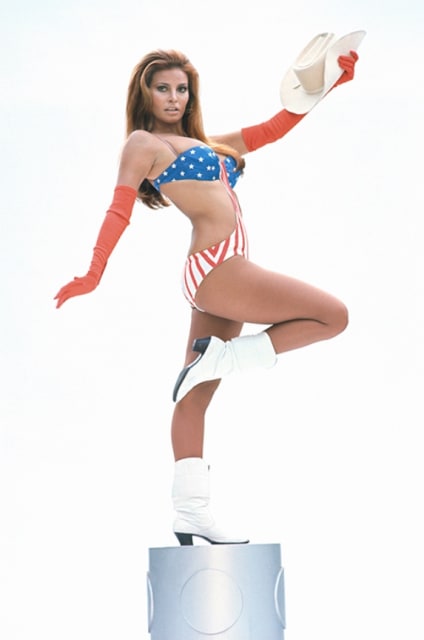 Terry O'Neill, Raquel Welch , 1970