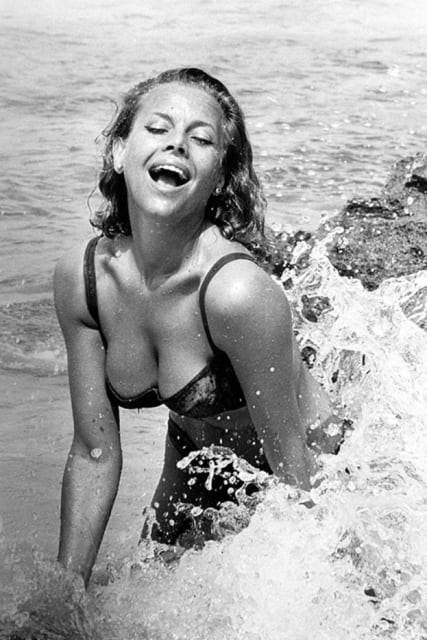 Terry O'Neill, Honor Blackman, 1964