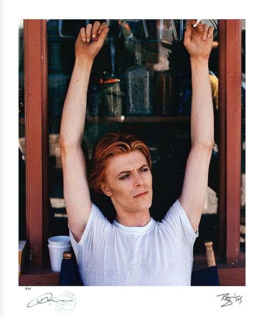 Geoff MacCormack, Arms in Air (co-signed by Bowie), 1975
