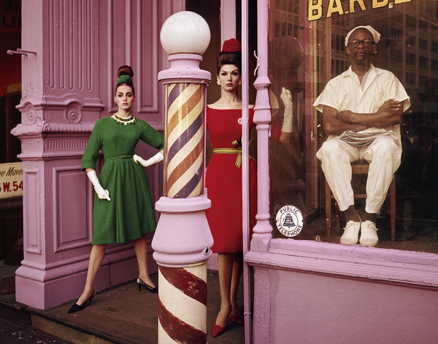 William Klein, Antonia + Simone, Barbershop, New York (Vogue), 1961