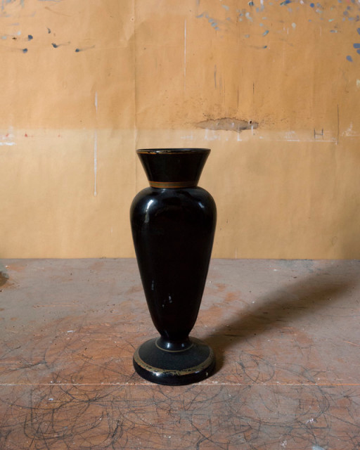 Joel Meyerowitz  Morandi's Objects (black glass vase), 2015  Pigment print on archival paper flush mounted to archival board  16 x 20 inch (40.64 x 50.80 cm) image  16 ½ x 20 ½ inch (41.91 x 52.07 cm) paper, board  Edition of 10 (#2/10)