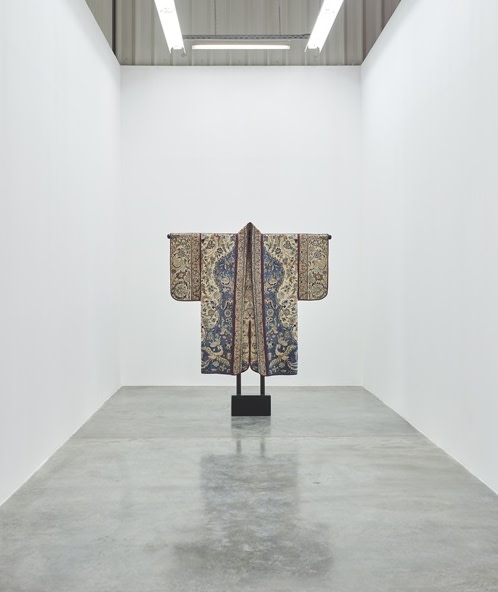 ANAHITA RAZMI / Blurring the boundaries