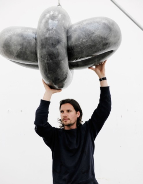MICHAEL SAILSTORFER / Interview with Michael Sailstorfer: Talking Tuesday – what a sculpture can be!