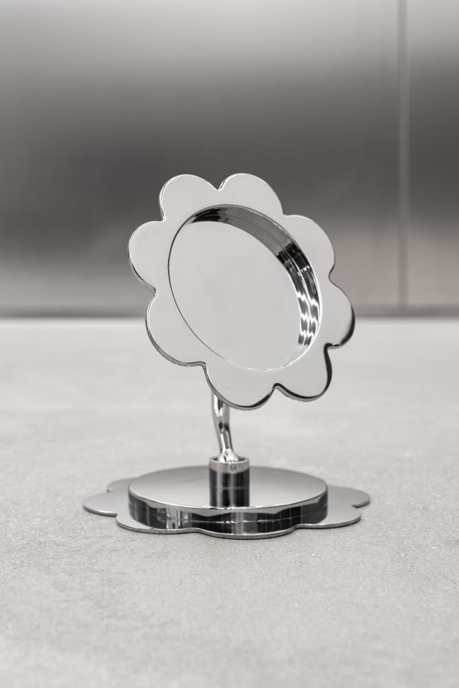 Dorota Gawęda and Eglė Kulbokaitė, Yield (Twinning), 2025