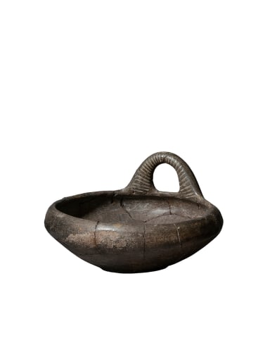 Etruscan impasto ware kyathos, 7th century BC