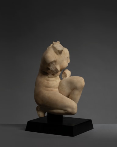 Hellenistic crouching Venus, c.1st century BC
