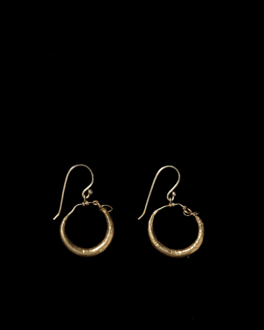 69. Roman hoop earrings, c.1st-3rd century AD