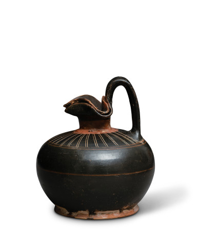 Corinthian black-glaze oinochoe with trefoil lip and lid, c.late 7th-early 6th century BC