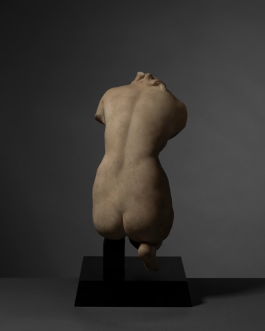 Hellenistic crouching Venus, c.1st century BC