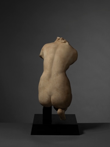 Hellenistic crouching Venus, c.1st century BC