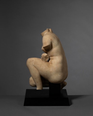 Hellenistic crouching Venus, c.1st century BC