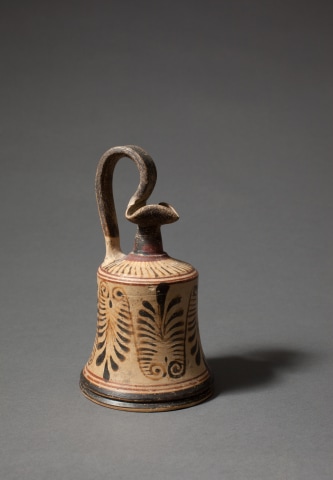 Greek white-ground oinochoe, Corinth, early 4th century BC