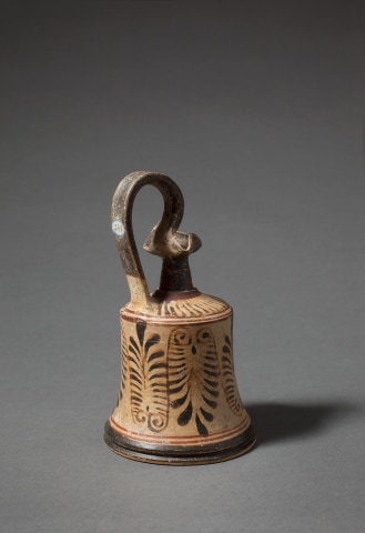 Greek white-ground oinochoe, Corinth, early 4th century BC