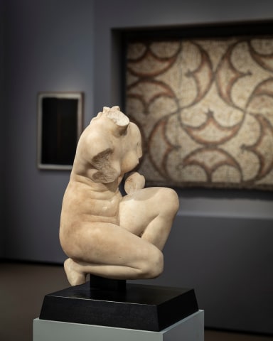 Hellenistic crouching Venus, c.1st century BC