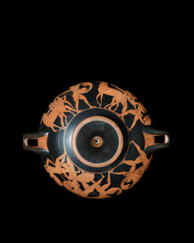 Greek red-figure kylix (Type B), with youth in tondo, Athens, c.510-500 BC, attributed to the Bonn Painter