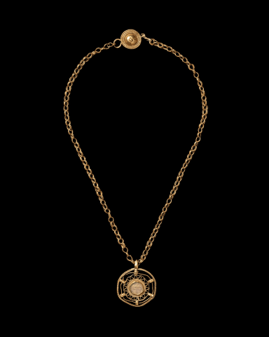 67. Roman chain necklace with pendant, c.3rd-6th century AD