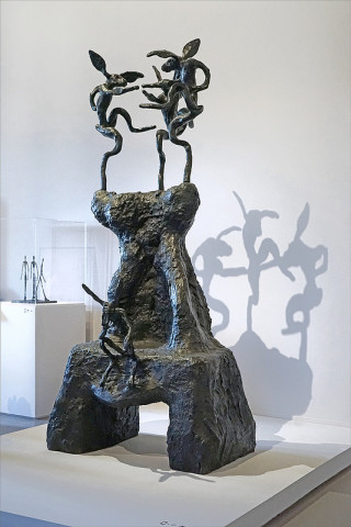 Barry Flanagan, Large Monument, 1996