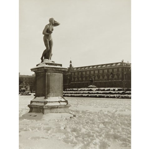 Robert Doisneau, Gardens of the Louvre, 1930