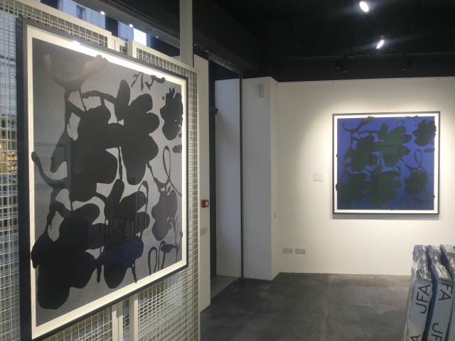 donald sultan, Lantern Flowers, Black and Grey *SOLD*, 2017