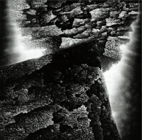 张羽 Zhang Yu , Divine Light 2001-1 Ruined Circle and Square 灵光2001－1残圆与破方, 2001
